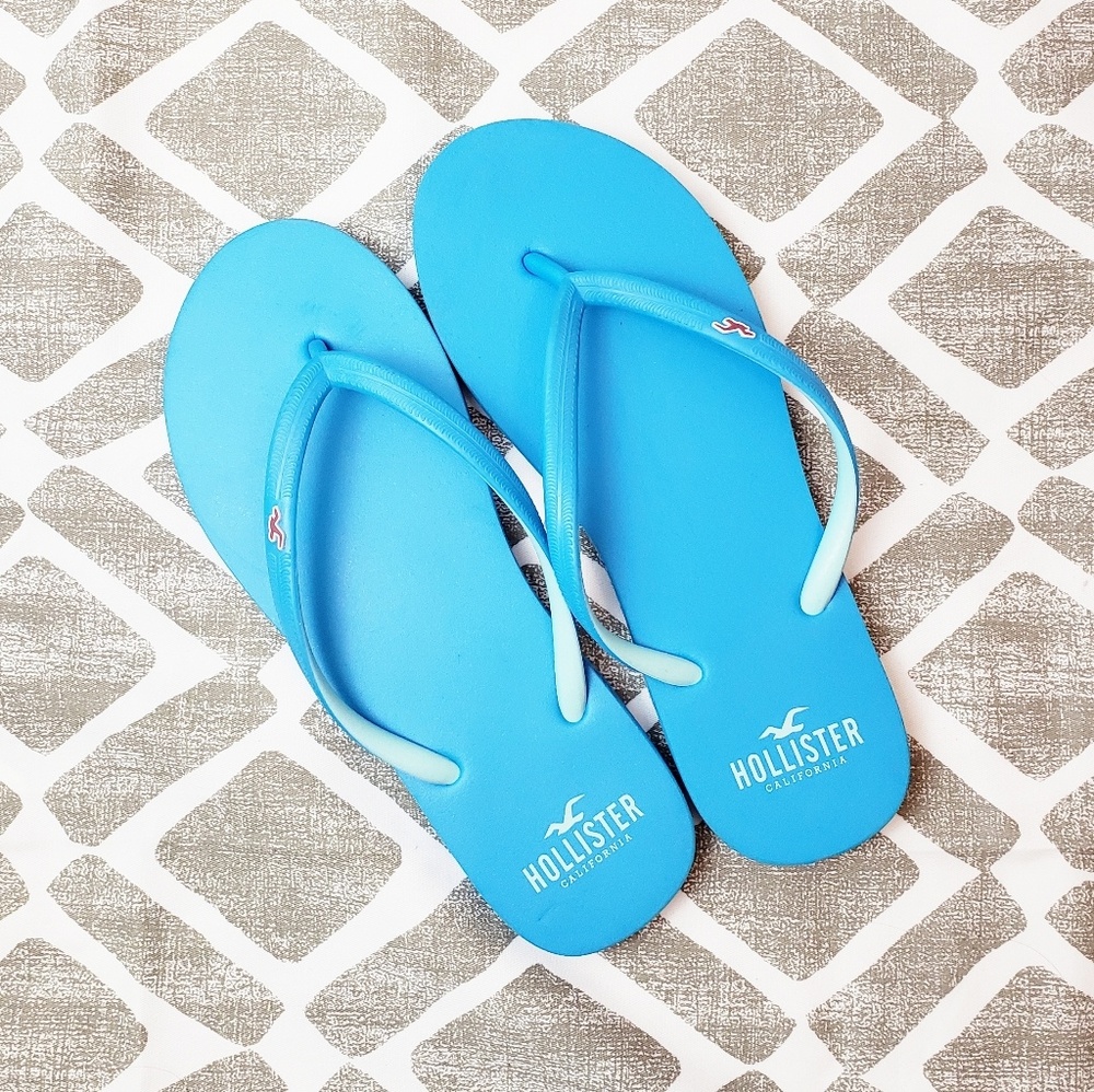 Hollister flipflops teal